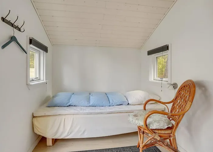 Lyyli - 1km From The Sea By Interhome